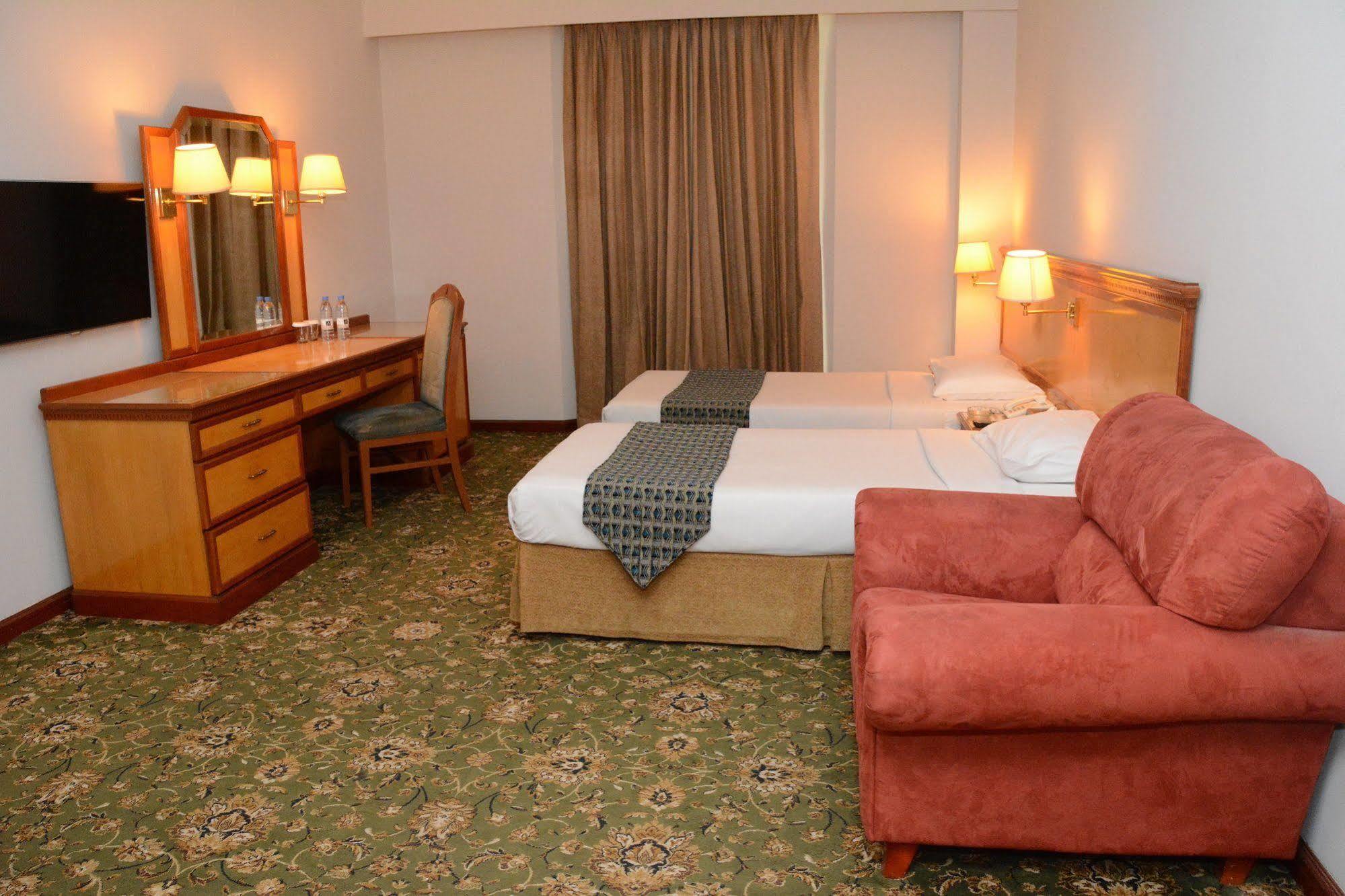 Phoenicia Hotel 麦纳麦 外观 照片
